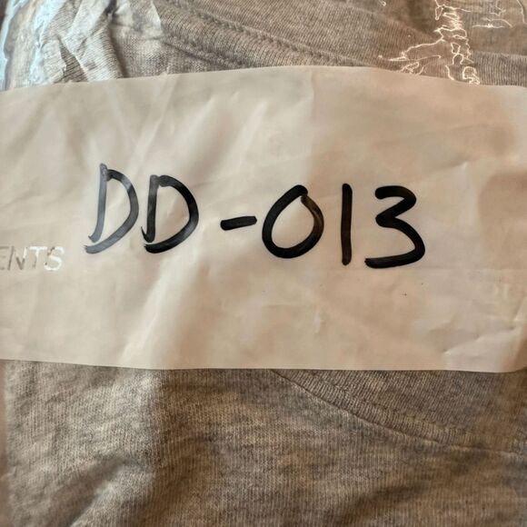 Southern Tide Men's Christmas Snowflake Graphic Long Sleeve T-Shirt Gray XL - Picture 8 of 8